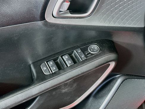 Used 2024 Kia Soul LX w/ Option Group 015 FWD image 15