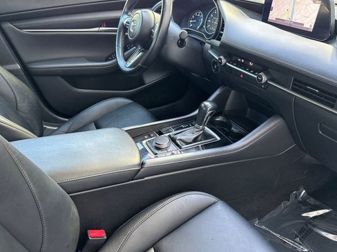 Used 2024 MAZDA MAZDA3 s image 32