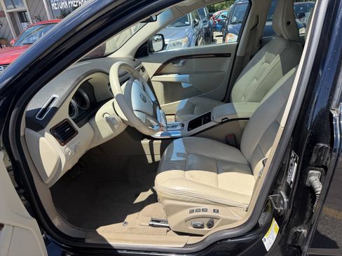 Used 2011 Volvo XC70 T6 AWD/4WD image 22