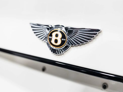 Used 2019 Bentley Bentayga AWD/4WD image 50