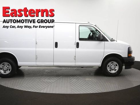 Used 2019 Chevrolet Express 2500 Extended RWD image 42