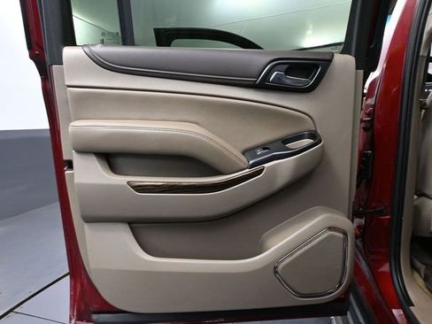 Used 2016 GMC Yukon XL SLT w/ Premium Edition image 36