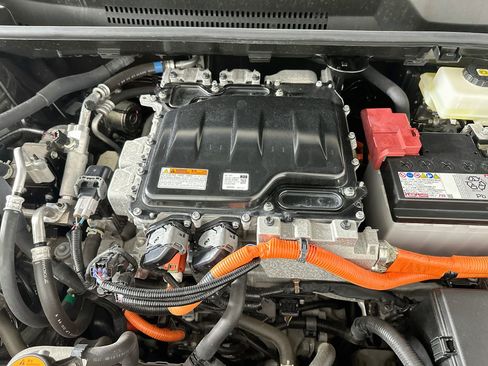 Used 2023 Subaru Solterra AWD image 33