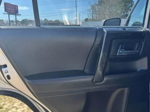 Used 2015 Toyota 4Runner Trail image 13