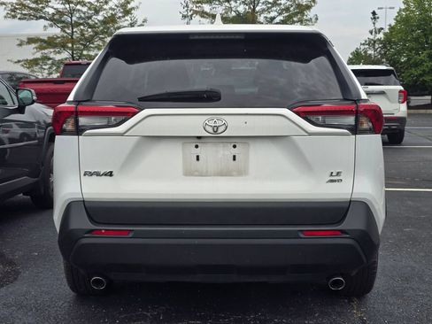 Used 2024 Toyota RAV4 LE AWD/4WD image 7
