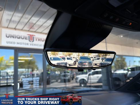 Used 2024 GMC Sierra 2500 Denali Ultimate image 41