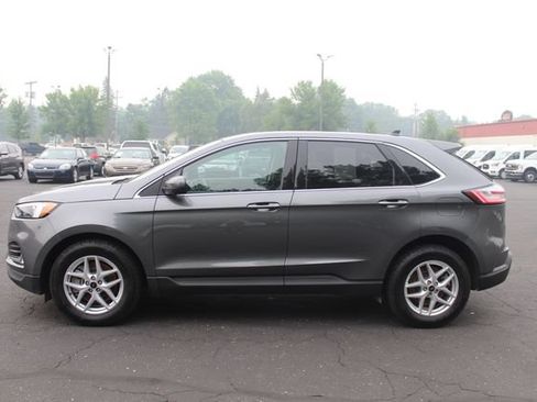 Certified 2024 Ford Edge SEL w/ Convenience Package AWD/4WD image 9