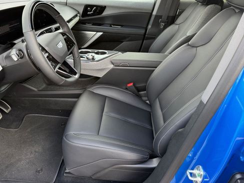 New 2025 Cadillac Optiq Luxury 1 AWD/4WD image 10