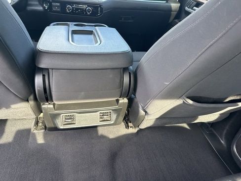 Used 2024 Chevrolet Silverado 2500 LT image 36