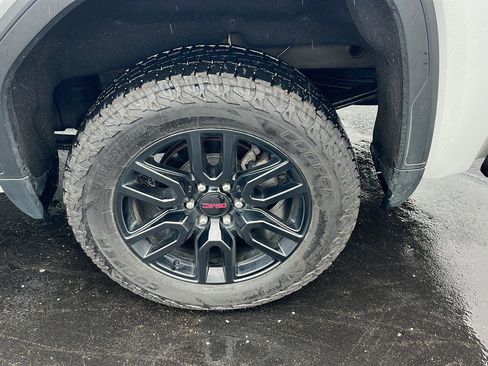 Used 2022 GMC Sierra 1500 Elevation w/ Preferred Package AWD/4WD image 36