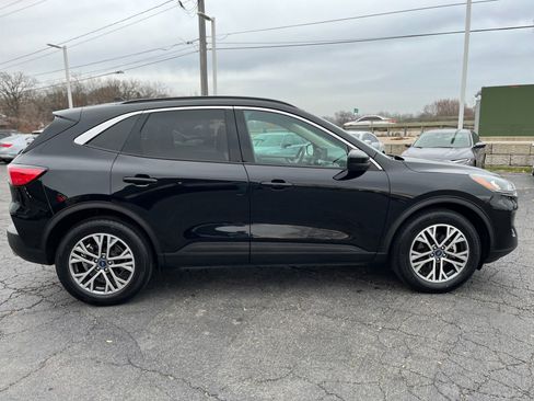 Used 2020 Ford Escape SEL image 11