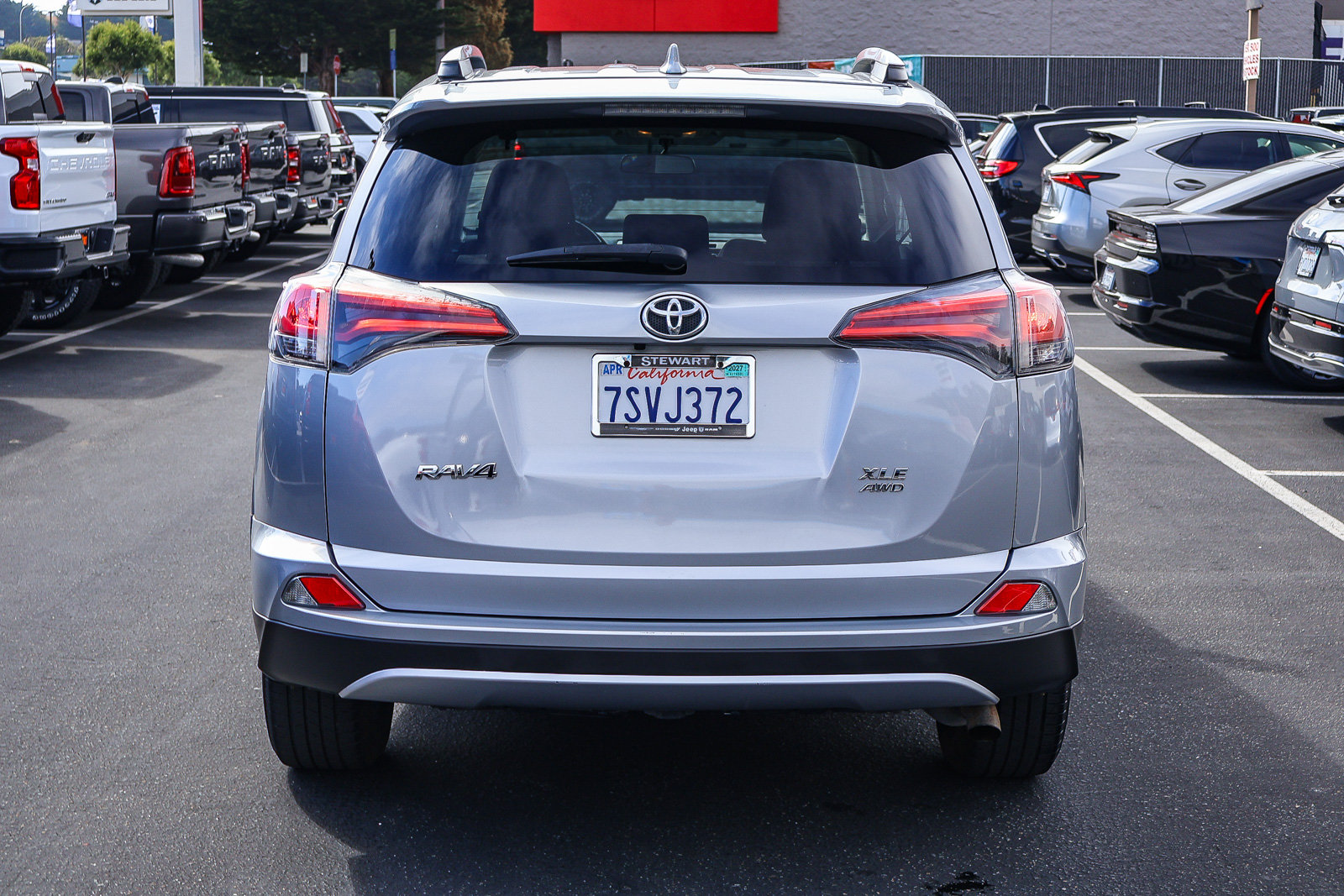 Used 2016 Toyota RAV4 XLE AWD/4WD image 21