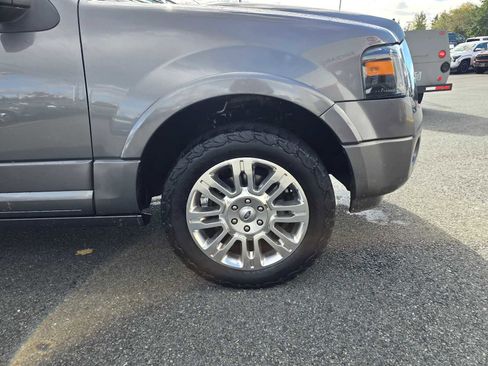 Used 2013 Ford Expedition Limited image 9