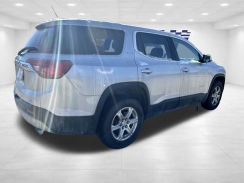 Used 2019 GMC Acadia SLE image 2
