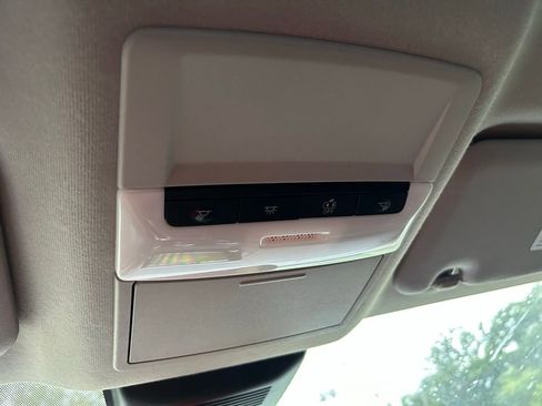 Used 2022 Nissan Sentra SV FWD image 29