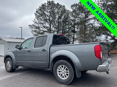 Used 2017 Nissan Frontier SV w/ SV Value Truck Package image 5