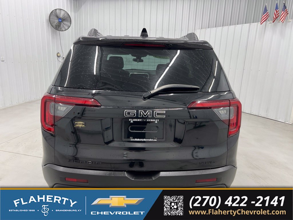 Used 2023 GMC Acadia SLE w/ Driver Convenience Package AWD/4WD image 4