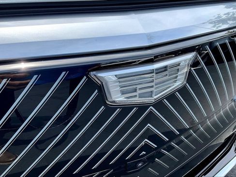 New 2026 Cadillac Lyriq Luxury w/ LPO, Floor Liner Package RWD image 20