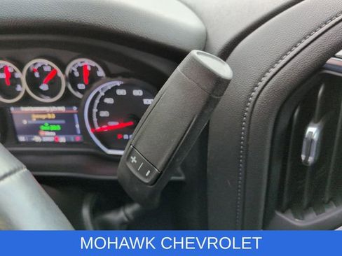 Used 2022 Chevrolet Silverado 2500 LT w/ Convenience Package image 15