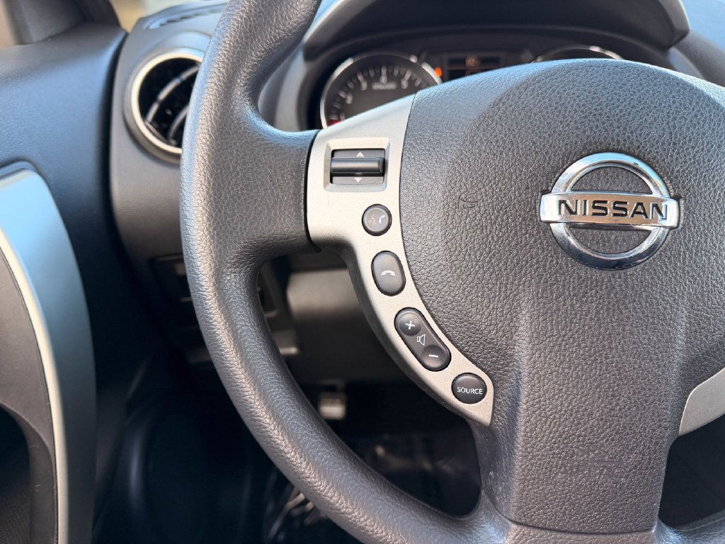 Used 2015 Nissan Rogue S w/ Convenience Package AWD/4WD image 23