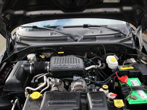 Used 2004 Dodge Dakota SLT w/ Deluxe Convenience Group image 17