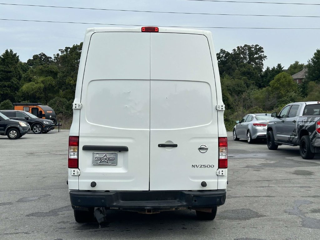 Used 2018 Nissan NV 2500 SV RWD image 6