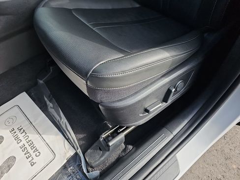 Used 2024 Kia Sorento EX w/ Panoramic Sunroof Package image 34