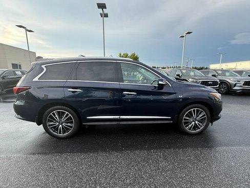 Used 2018 INFINITI QX60 Luxe w/ Deluxe Technology Package AWD/4WD image 14