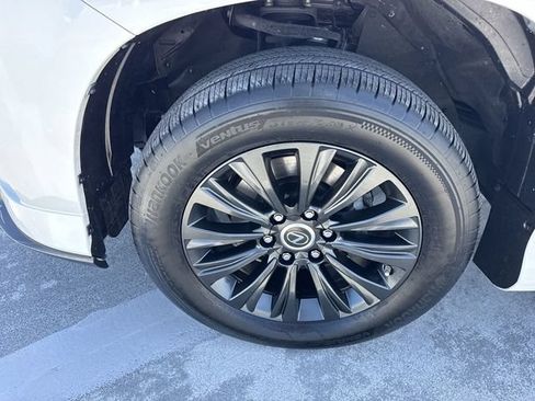 Certified 2023 Lexus GX 460 Premium AWD/4WD image 10