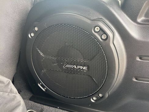 Used 2023 Jeep Wrangler Unlimited Sahara w/ Cold Weather Group image 29