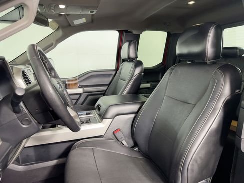 Used 2016 Ford F150 Lariat w/ Equipment Group 502A Luxury image 4