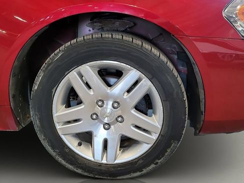 Used 2014 Chevrolet Impala LT w/ LT Sunroof Package image 12