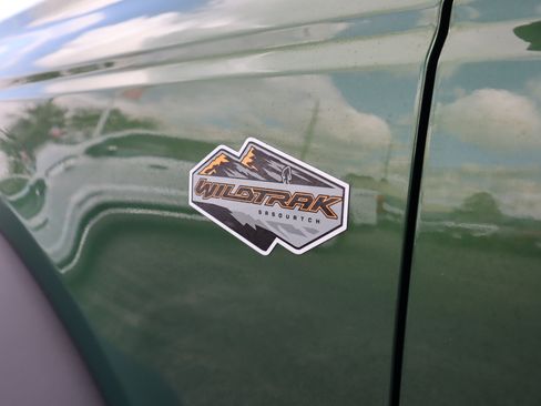 Used 2023 Ford Bronco Wildtrak image 13