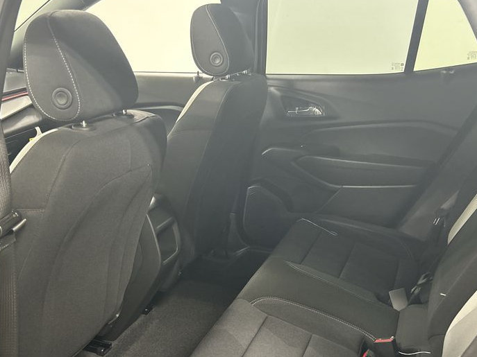 New 2026 Chevrolet Trax RS w/ Sunroof Package FWD image 20