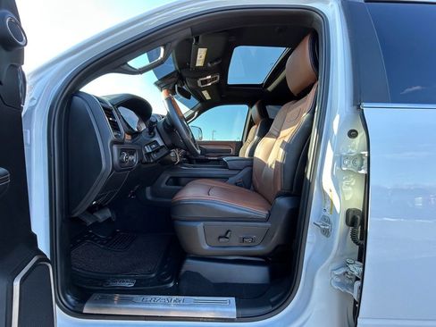 Used 2019 RAM 2500 Limited image 2