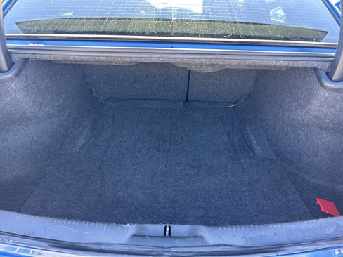 Used 2020 Chrysler 300 Touring w/ Chrome Appearance Package image 5