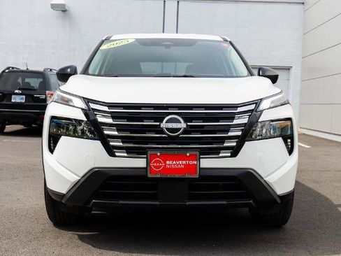 Certified 2025 Nissan Rogue S AWD/4WD image 2