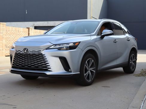 Used 2024 Lexus RX 350 Premium w/ Accessory Package (Z1) FWD image 2