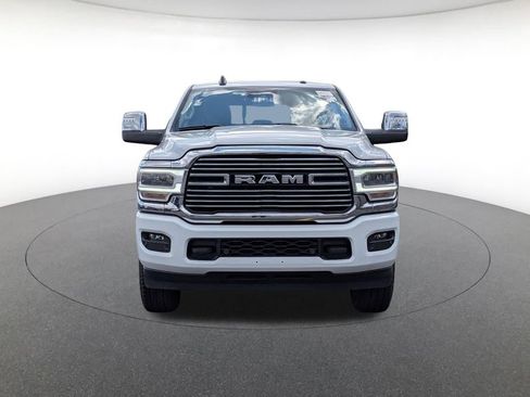 Used 2024 RAM 2500 Laramie w/ Safety Group AWD/4WD image 2
