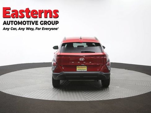 Used 2025 Hyundai Kona SEL FWD image 35