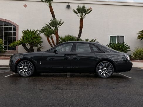 New 2026 Rolls-Royce Ghost image 3
