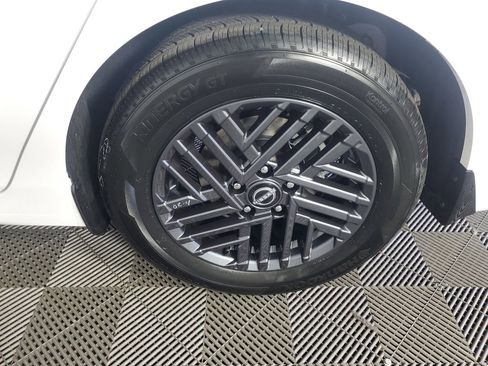 New 2026 Nissan Sentra SV w/ Floor Mat Package FWD image 11