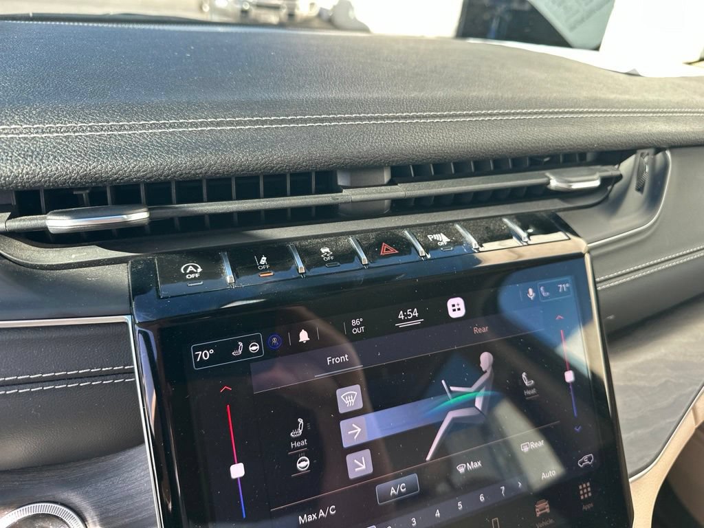 Certified 2021 Jeep Grand Cherokee L Limited AWD/4WD image 18