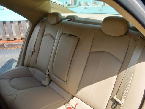Used 2012 Cadillac CTS Luxury RWD image 15