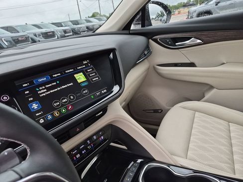 Used 2023 Buick Envision Avenir FWD image 26