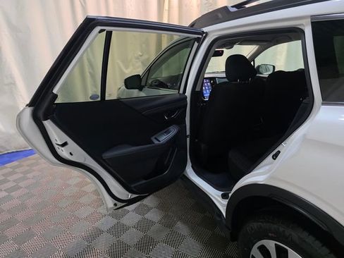 Used 2022 Subaru Outback Premium image 27