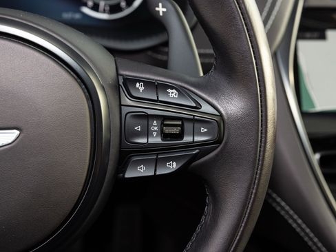 Used 2023 Aston Martin DBX 707 image 31
