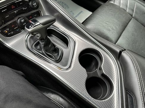 Used 2016 Dodge Challenger SRT Hellcat image 29