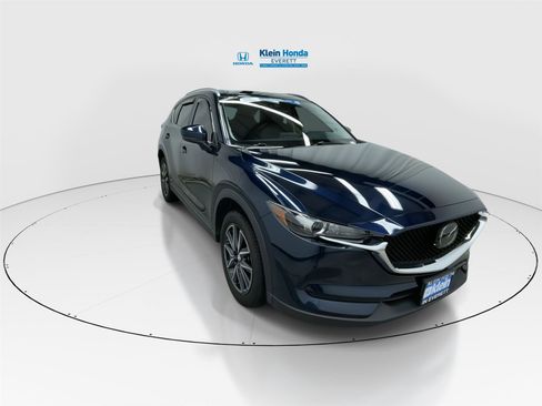 Used 2018 MAZDA CX-5 Touring w/ Preferred Equipment Package image 4