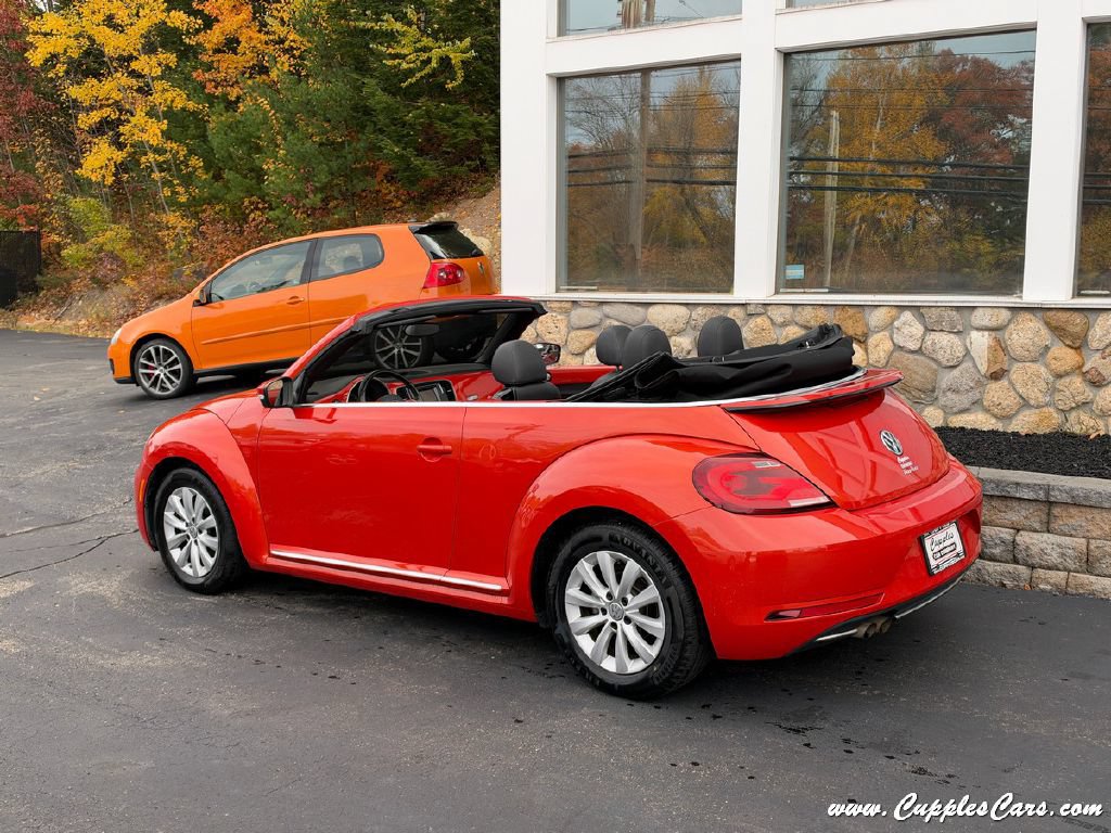 Used 2019 Volkswagen Beetle 2.0T S FWD image 2